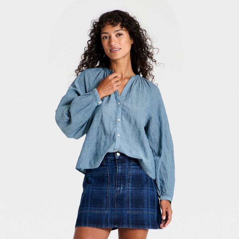 Women's Raglan Long Sleeve Blouse - Universal Thread Blue M